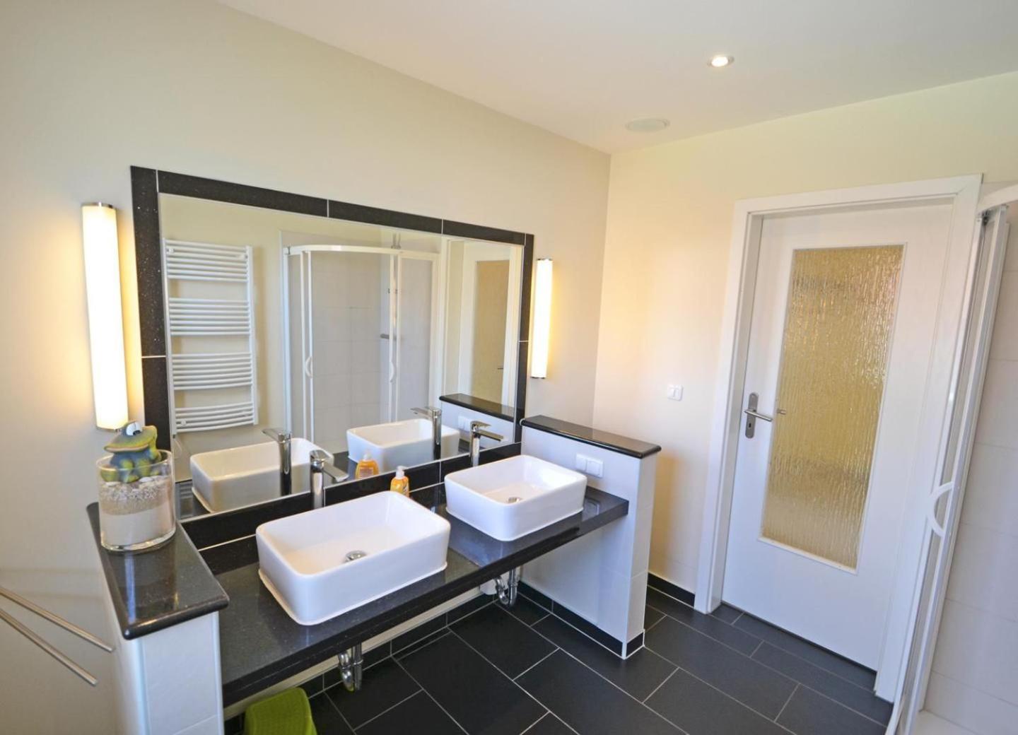 Haus Triade Ferienwohnung Triade 3 Цинновіц Екстер'єр фото